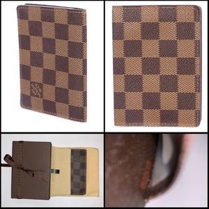 Authentic Louis Vuitton Wallet, Card Holder EUC